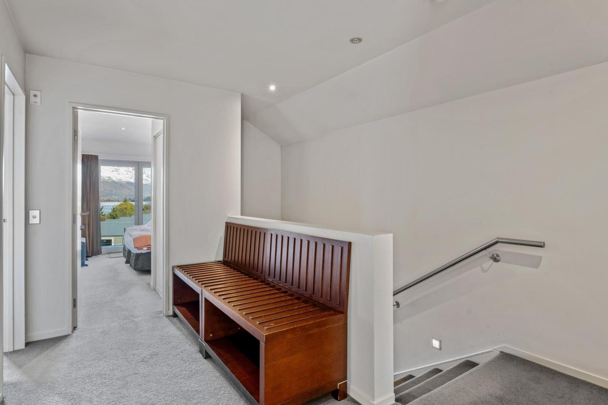 Lakefront Living - 4 Bedrm Apartment Alpine Vilage Queenstown Exteriör bild